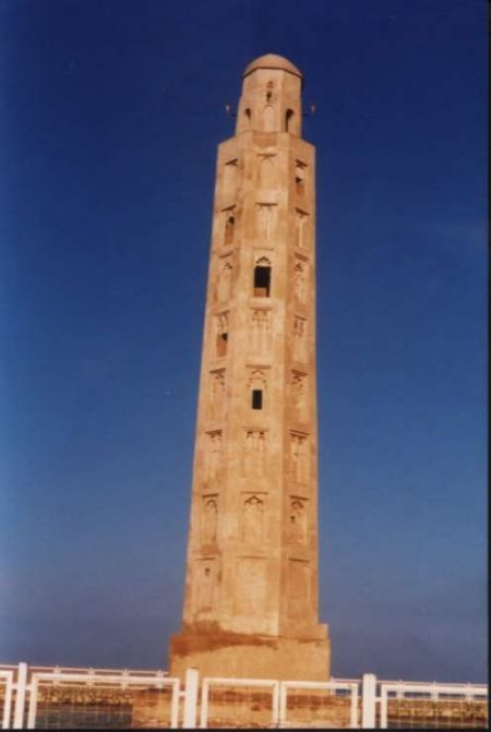 منارة عانة الأثرية